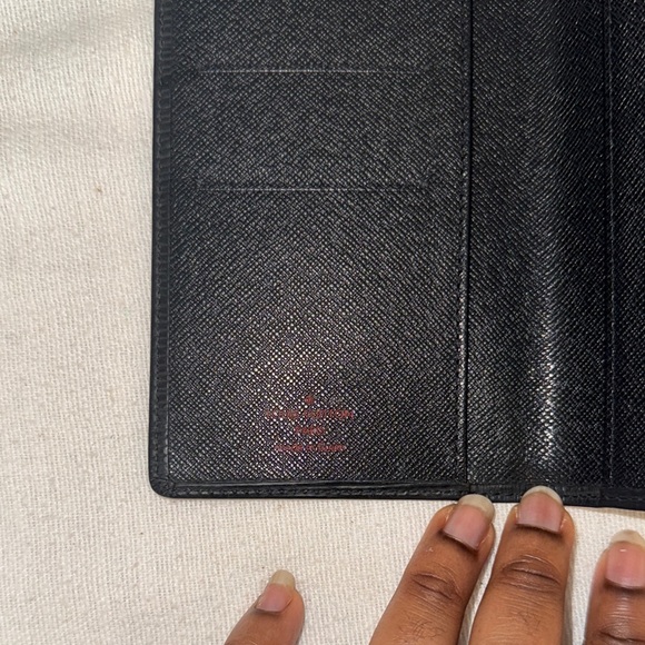 Authentic Louis Vuitton Black Clutch - Picture 7 of 8